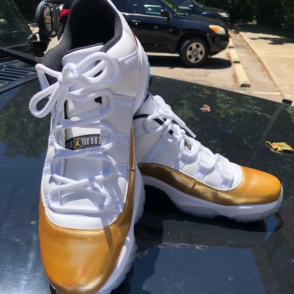 Jordan 11 Retro Low Closing Ceremony - Picture 2 of 5